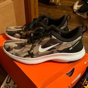 Camo flex fit Nike